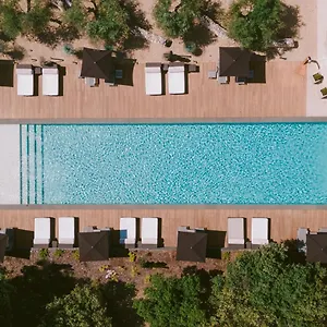 Domaine La Pierre Blanche Отель