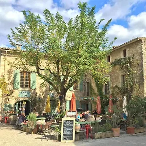 Le Petit Cafe Отель типа 