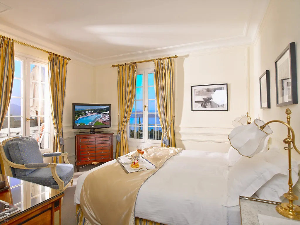 Althoff Hotel Villa Belrose Гассен